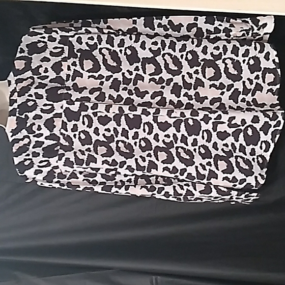 TALBOTS TOP - Picture 4 of 8